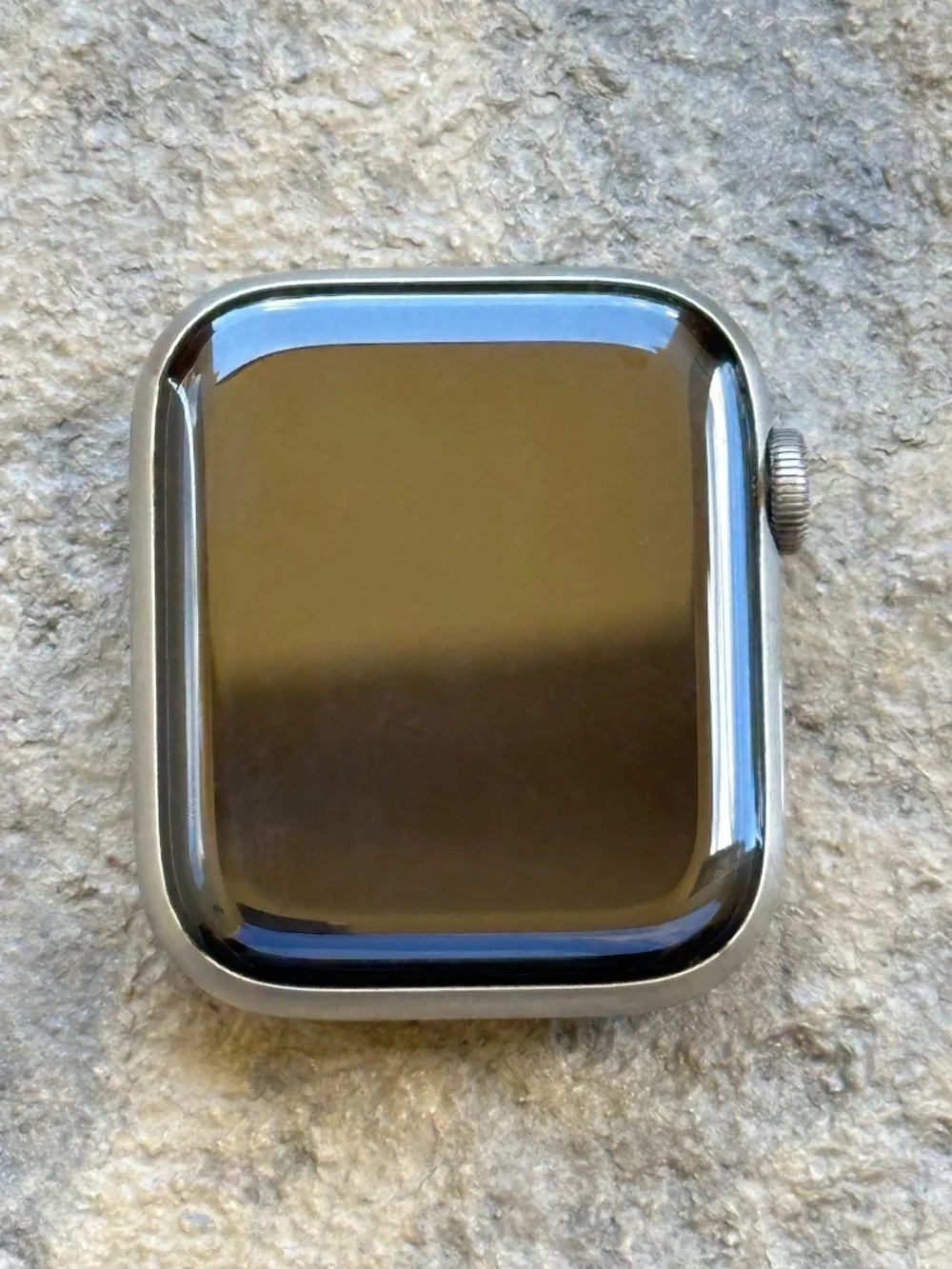 Titanium Apple Watch Series 5 Edition 44mm (GPS + Cellular), Unlocked